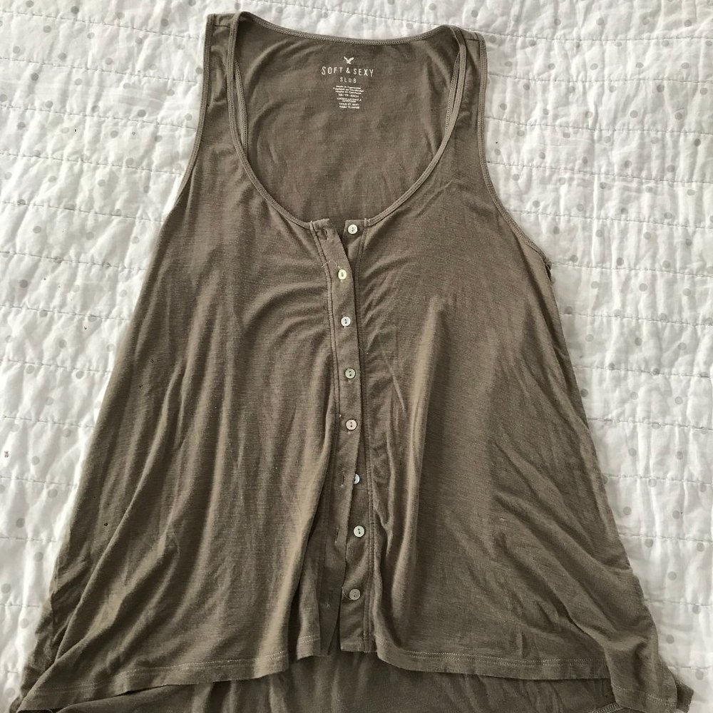 Button Front Tank